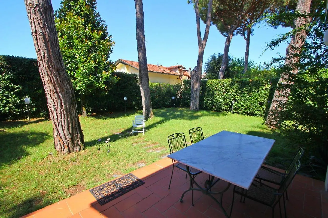 Ferienhaus Villa Ai Cerri Cinquale Italien